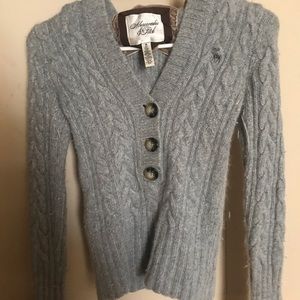 Abercrombie & Fitch Sweater